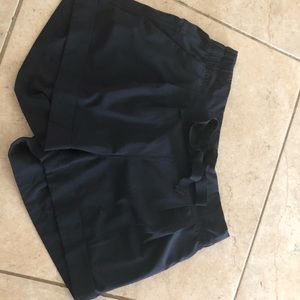Lululemon shorts sz 6